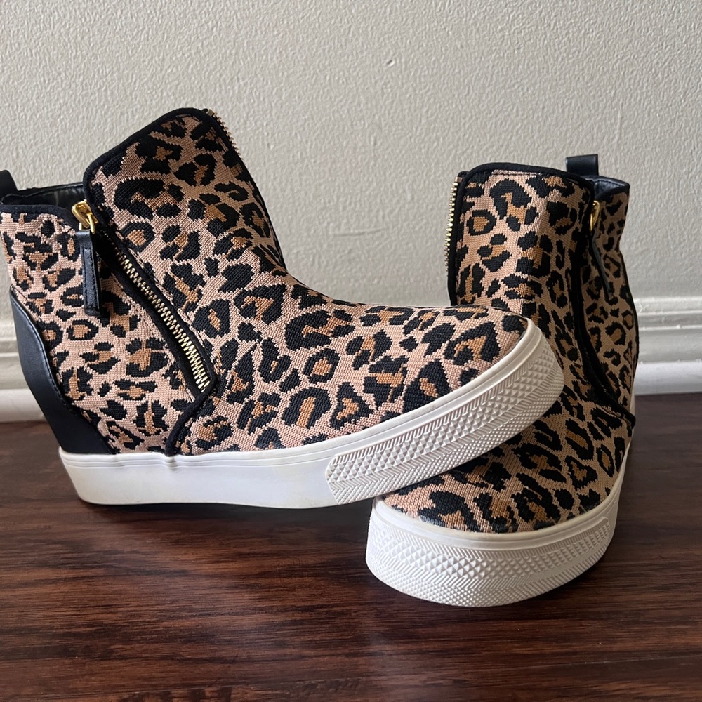 Steve Madden Leopard-Pattern Wedge Sneaker - Black & Tan